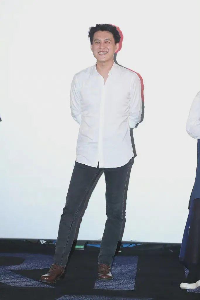 演员靳东演过的电视剧,演员靳东演过的电视剧，每一部都是经典！